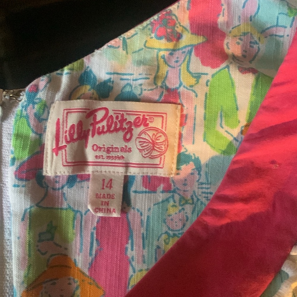 Lily Pulitzer - Picture 4 of 5